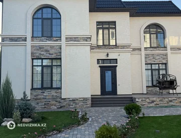 6-комнатный дом, 7 соток, 300 м², миниатюра 1