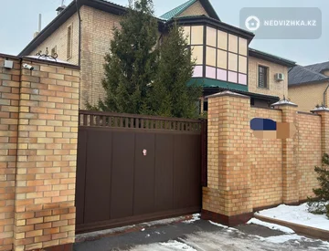 7-комнатный дом, 10 соток, 550 м², миниатюра 2