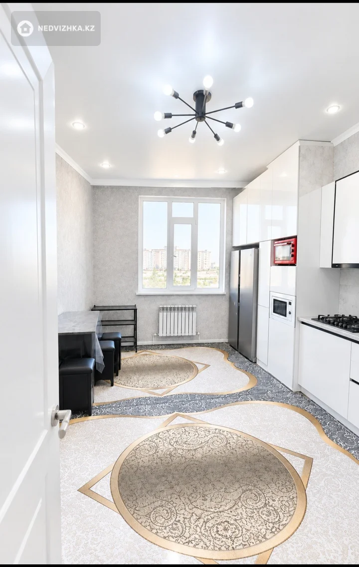 3-комнатная квартира, этаж 7 из 10, 100 м²