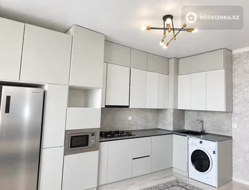 3-комнатная квартира, этаж 7 из 10, 100 м², миниатюра 6