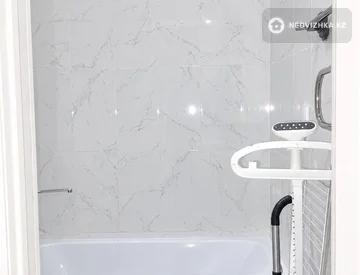 3-комнатная квартира, этаж 7 из 10, 100 м², миниатюра 9