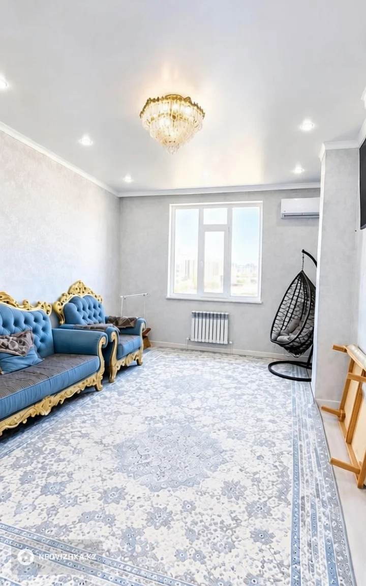 3-комнатная квартира, этаж 7 из 10, 100 м², фотография 4