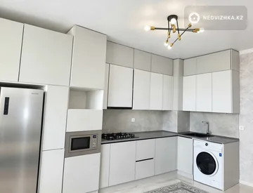 3-комнатная квартира, этаж 7 из 10, 100 м², миниатюра 7