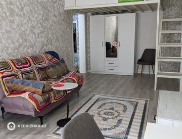 2-комнатная квартира, этаж 3 из 6, 49 м², миниатюра 3
