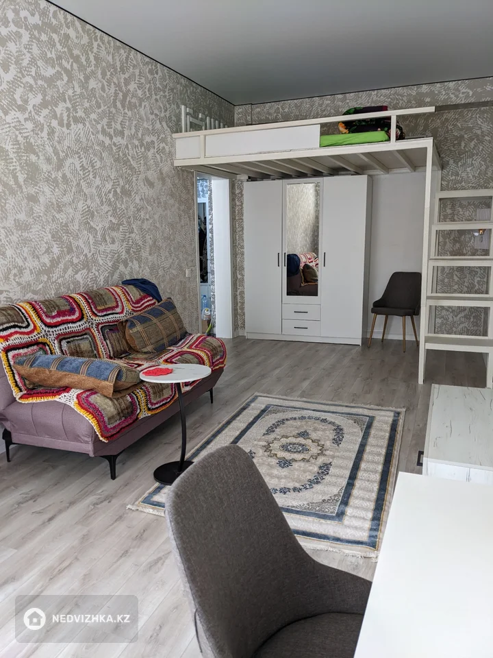 2-комнатная квартира, этаж 3 из 6, 49 м², фотография 3
