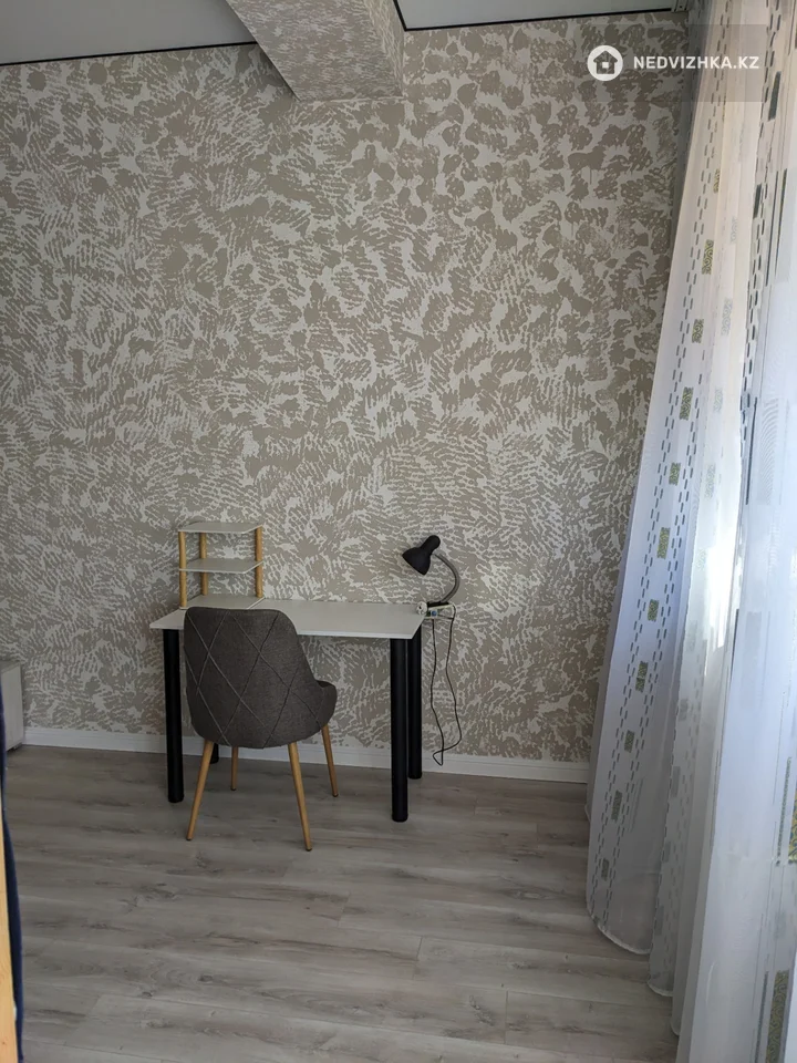 2-комнатная квартира, этаж 3 из 6, 49 м², фотография 2