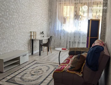 2-комнатная квартира, этаж 3 из 6, 49 м², миниатюра 4