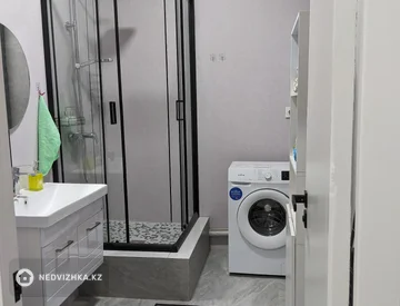2-комнатная квартира, этаж 3 из 6, 49 м², миниатюра 8
