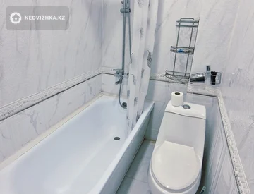 3-комнатная квартира, этаж 1 из 4, 60 м², На длительный срок, миниатюра 3