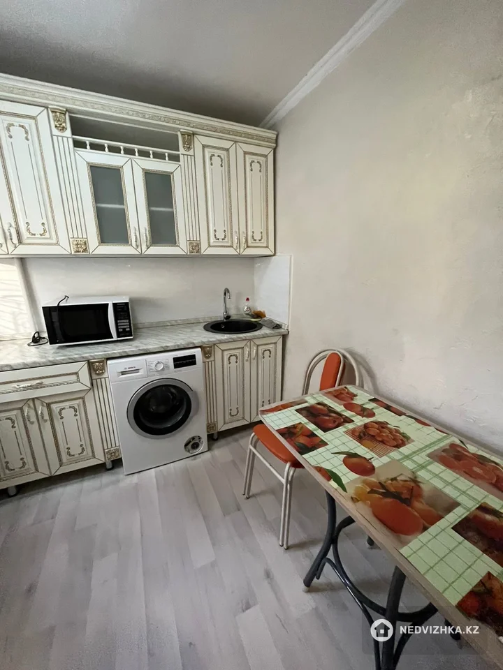 3-комнатная квартира, этаж 1 из 4, 60 м², На длительный срок, фотография 5