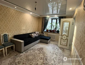 3-комнатная квартира, этаж 1 из 4, 60 м², На длительный срок, миниатюра 6