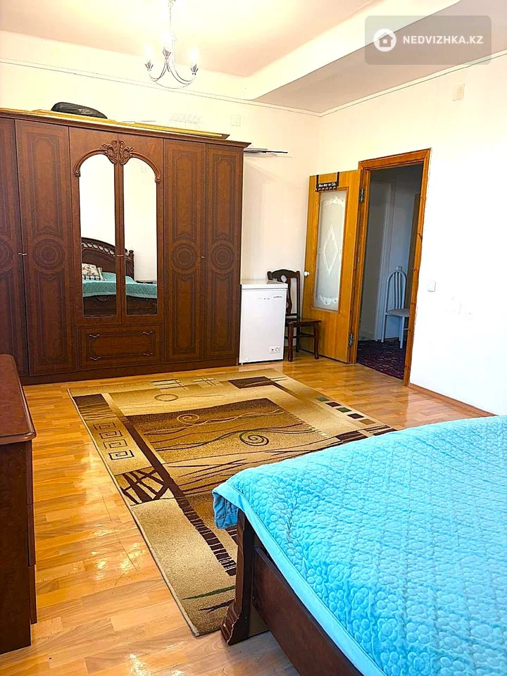 2-комнатная квартира, этаж 5 из 5, 99 м², фотография 5