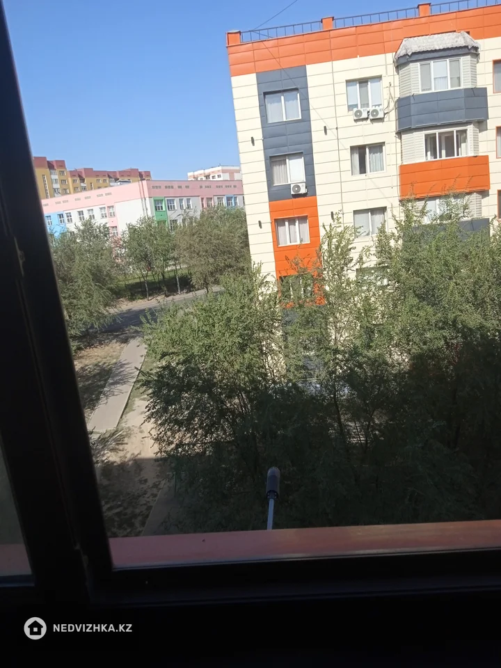 3-комнатная квартира, этаж 4 из 5, 88 м², фотография 3
