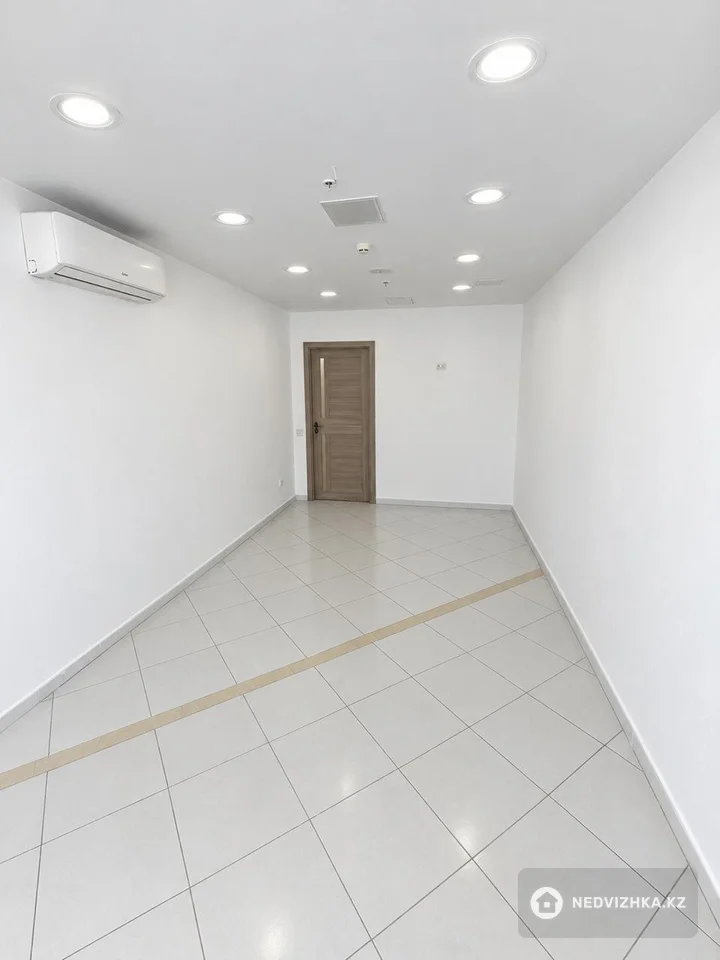 Офис, этаж 10 из 10, 24 м², На длительный срок, фотография 2