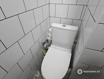 2-комнатная квартира, этаж 2 из 5, 49 м², миниатюра 1