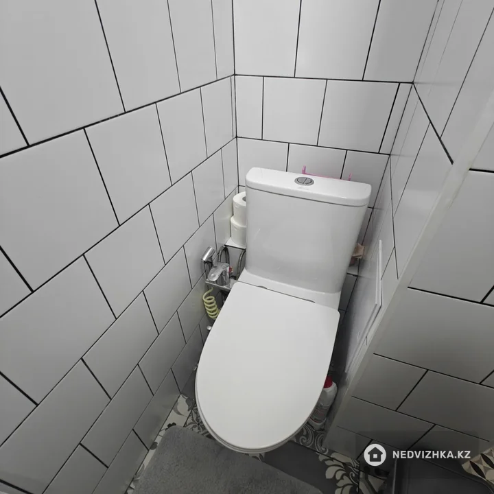 2-комнатная квартира, этаж 2 из 5, 49 м²