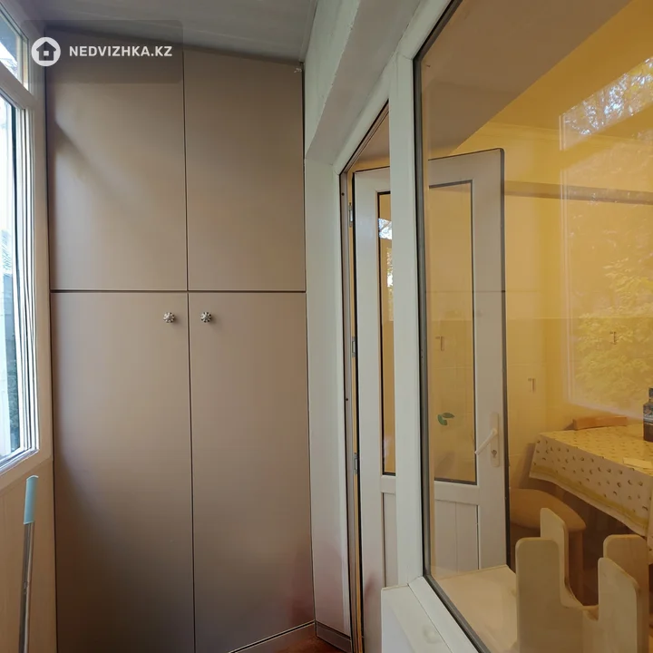 2-комнатная квартира, этаж 2 из 5, 49 м², фотография 5