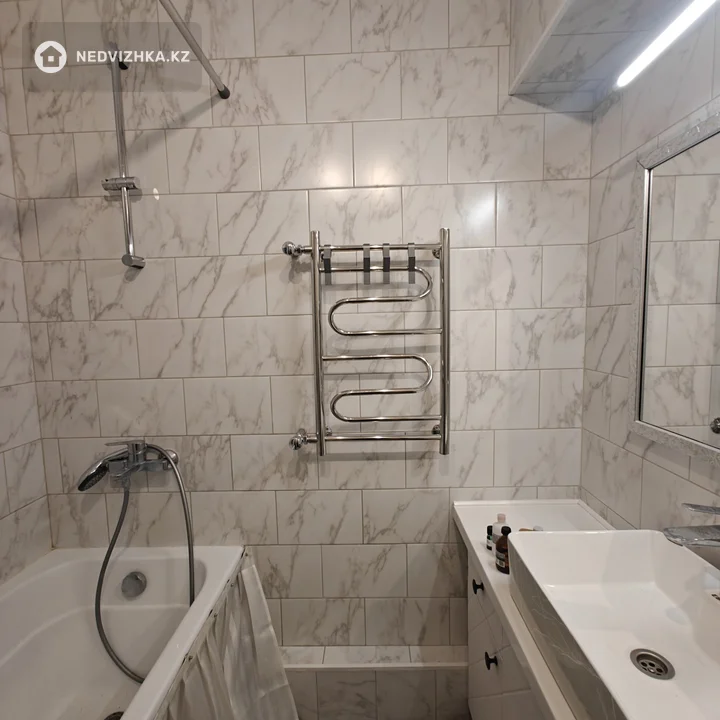 2-комнатная квартира, этаж 2 из 5, 49 м², фотография 4
