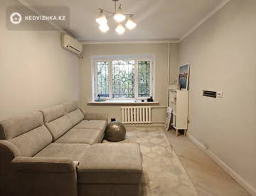 2-комнатная квартира, этаж 2 из 5, 49 м², миниатюра 10