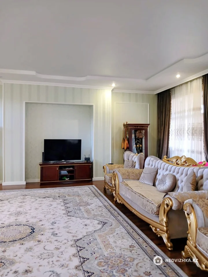 6-комнатный дом, 10 соток, 492 м², фотография 5