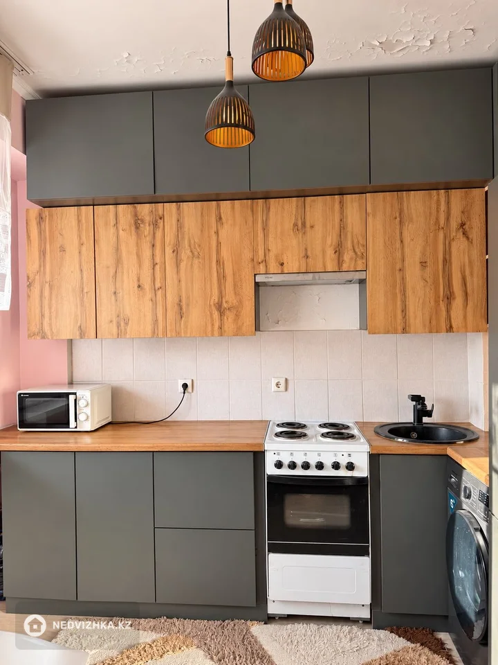 1-комнатная квартира, этаж 9 из 9, 40 м², фотография 2