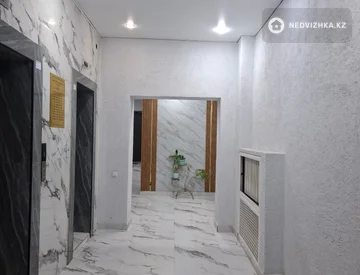 4-комнатная квартира, этаж 11 из 13, 80 м², миниатюра 3