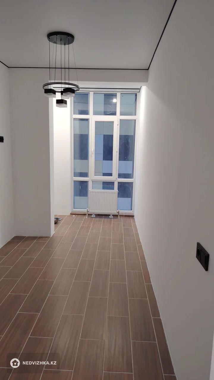 1-комнатная квартира, этаж 4 из 9, 38 м², фотография 3