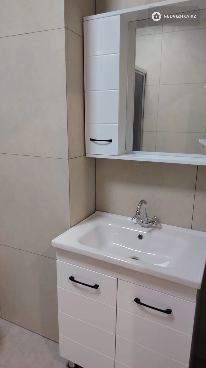 1-комнатная квартира, этаж 4 из 9, 38 м², фотография 5