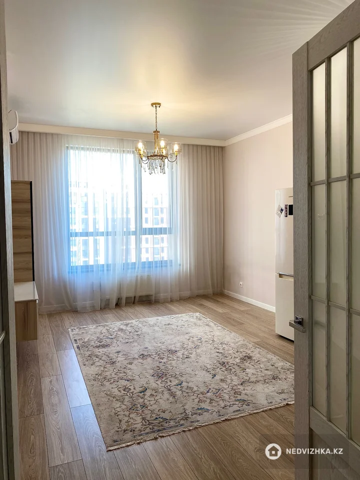 2-комнатная квартира, этаж 10 из 12, 47 м², фотография 3
