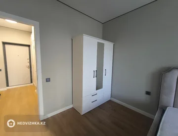 2-комнатная квартира, этаж 3 из 10, 55 м², миниатюра 4
