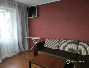 1-комнатная квартира, этаж 5 из 5, 42 м², На длительный срок, миниатюра 1