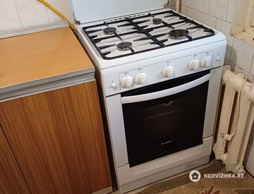 2-комнатная квартира, этаж 2 из 5, 50 м², На длительный срок, миниатюра 3