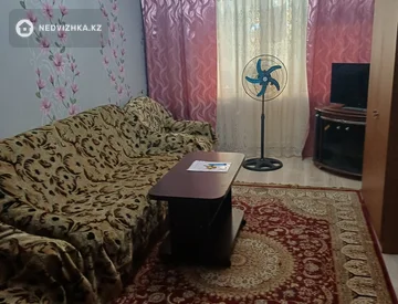 2-комнатная квартира, этаж 2 из 5, 50 м², На длительный срок, миниатюра 5