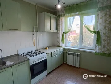 2-комнатная квартира, этаж 2 из 5, 48 м², миниатюра 3