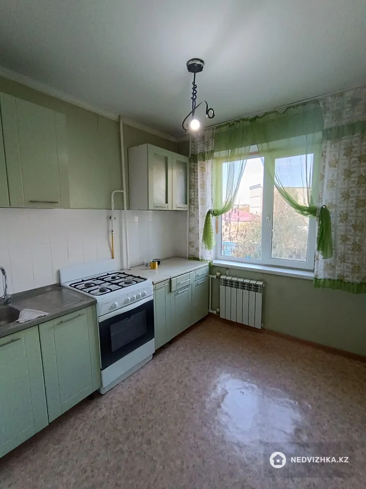 2-комнатная квартира, этаж 2 из 5, 48 м², фотография 3