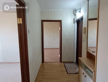 2-комнатная квартира, этаж 2 из 5, 48 м², миниатюра 1