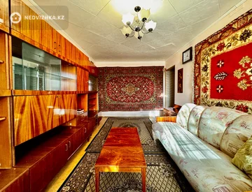 3-комнатная квартира, этаж 3 из 5, 64 м², миниатюра 3