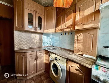 3-комнатная квартира, этаж 3 из 5, 64 м², миниатюра 11