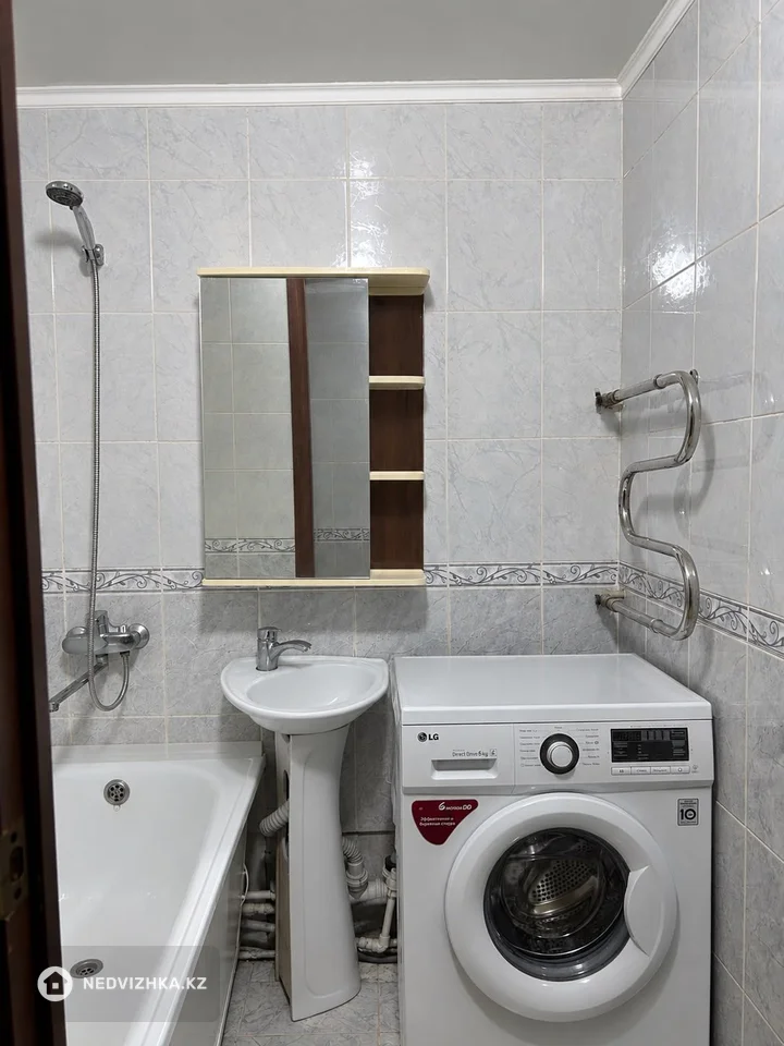 1-комнатная квартира, этаж 5 из 5, 38 м², фотография 5
