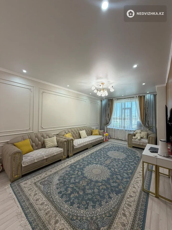 4-комнатная квартира, этаж 5 из 10, 110 м², фотография 4