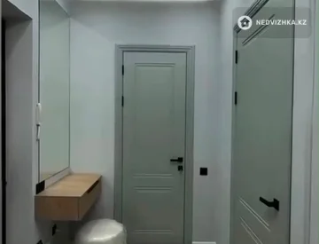 2-комнатная квартира, этаж 7 из 9, 50 м², миниатюра 1