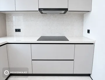 4-комнатная квартира, этаж 2 из 4, 150 м², миниатюра 9