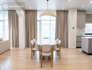 4-комнатная квартира, этаж 2 из 4, 150 м², миниатюра 11