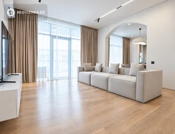 4-комнатная квартира, этаж 2 из 4, 150 м², миниатюра 1