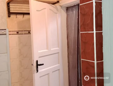 2-комнатная квартира, этаж 1 из 2, 43 м², миниатюра 4