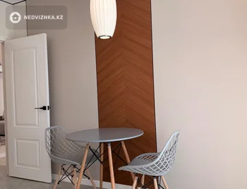 1-комнатная квартира, этаж 12 из 12, 42 м², миниатюра 12