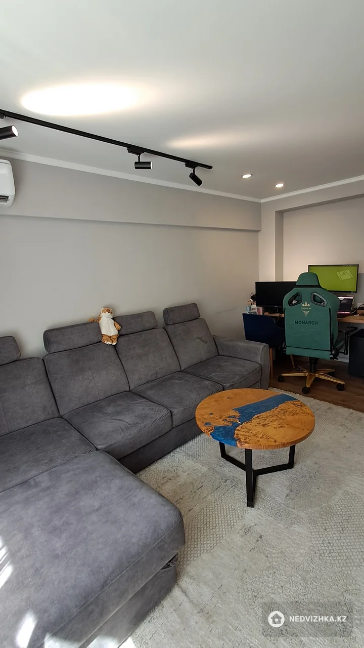 3-комнатная квартира, этаж 5 из 5, 72 м², фотография 3