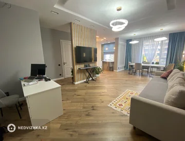 3-комнатная квартира, этаж 2 из 12, 113 м², миниатюра 2