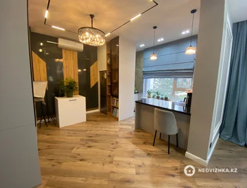 3-комнатная квартира, этаж 2 из 12, 113 м², миниатюра 3