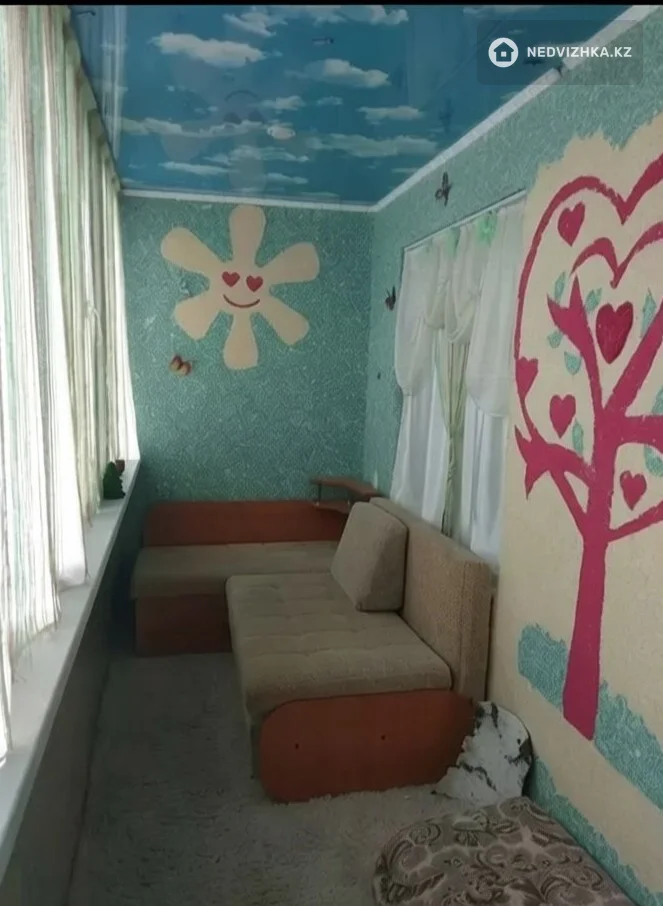 2-комнатная квартира, этаж 2 из 5, 61 м²